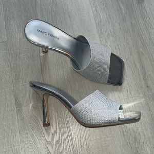 Marc fisher danria 10